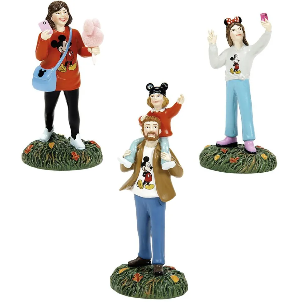Disney Guests ''Visiting the Park'' Figurine Set by Department 56
