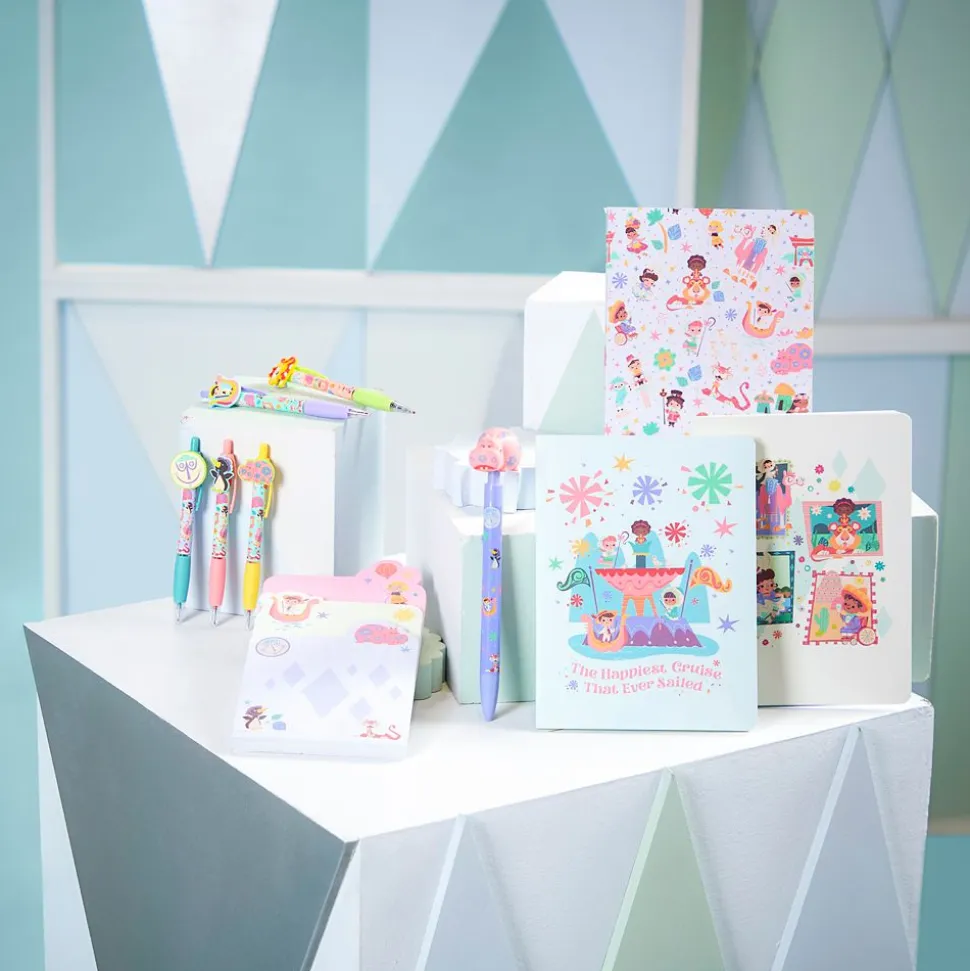 ''it's a small world'' Journal Set