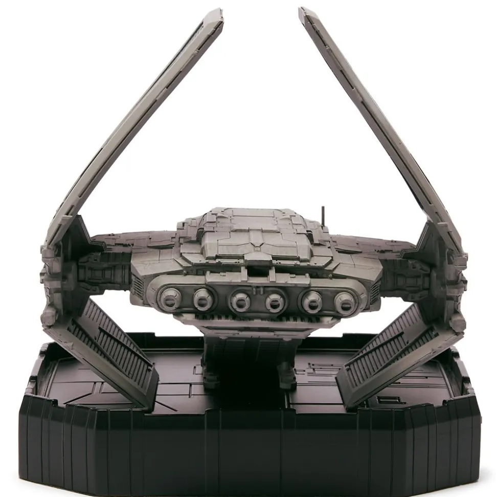 TIE Echelon Vehicle Figure with Light Effect – Star Wars: Galaxy's Edge